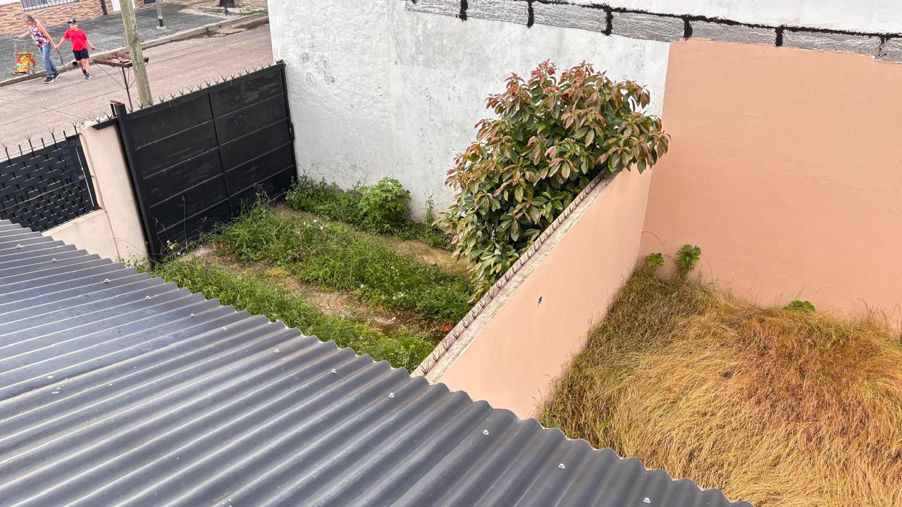 GARIBALDI AEREO ESQU Y MEDIO