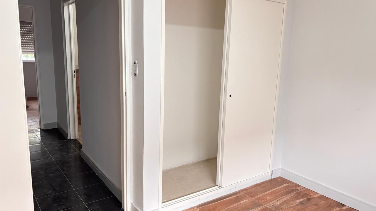 GARIBALDI MEDIO DORM A PLACARD