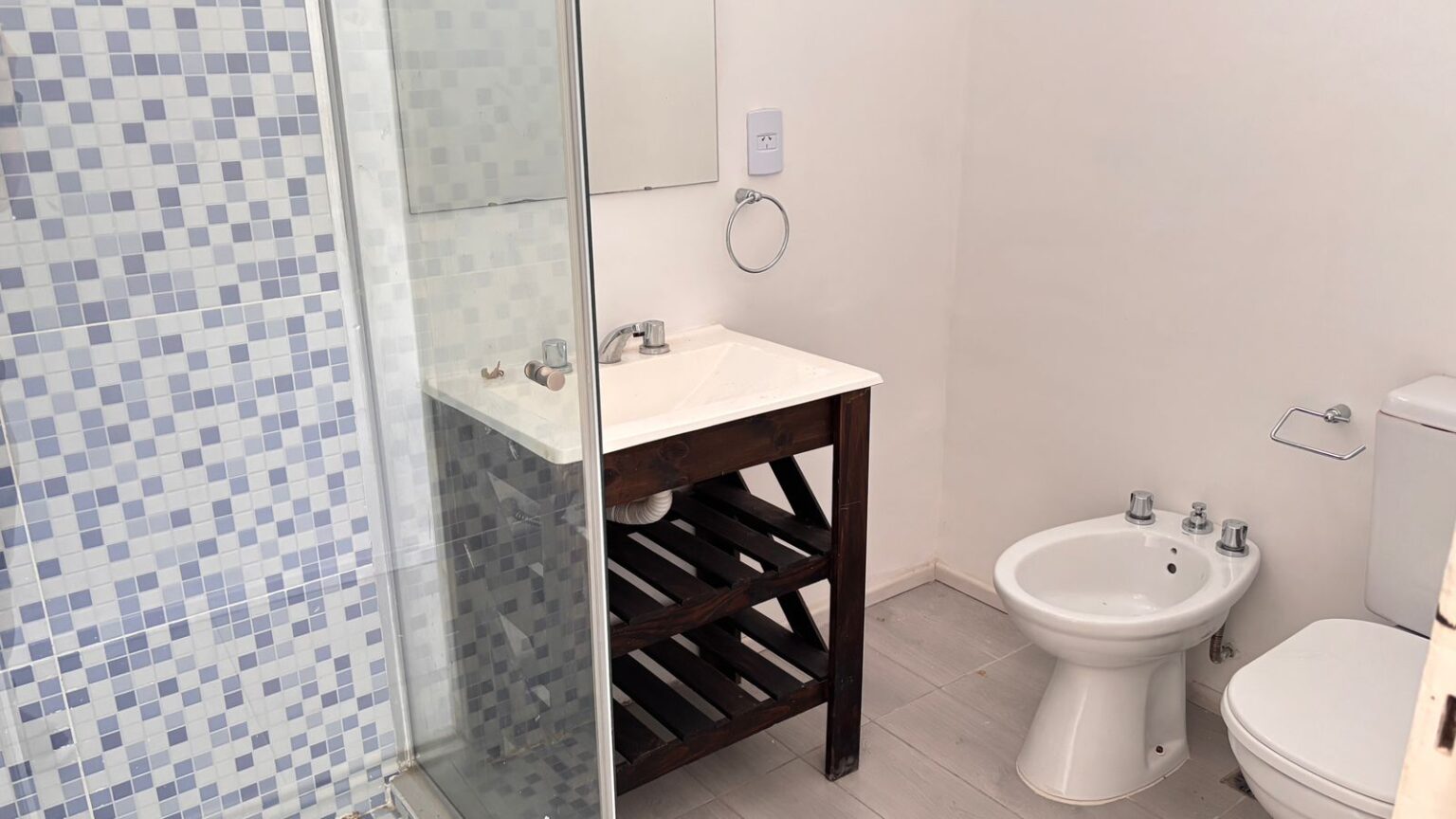 MELO 2579 BÑO P ALTA