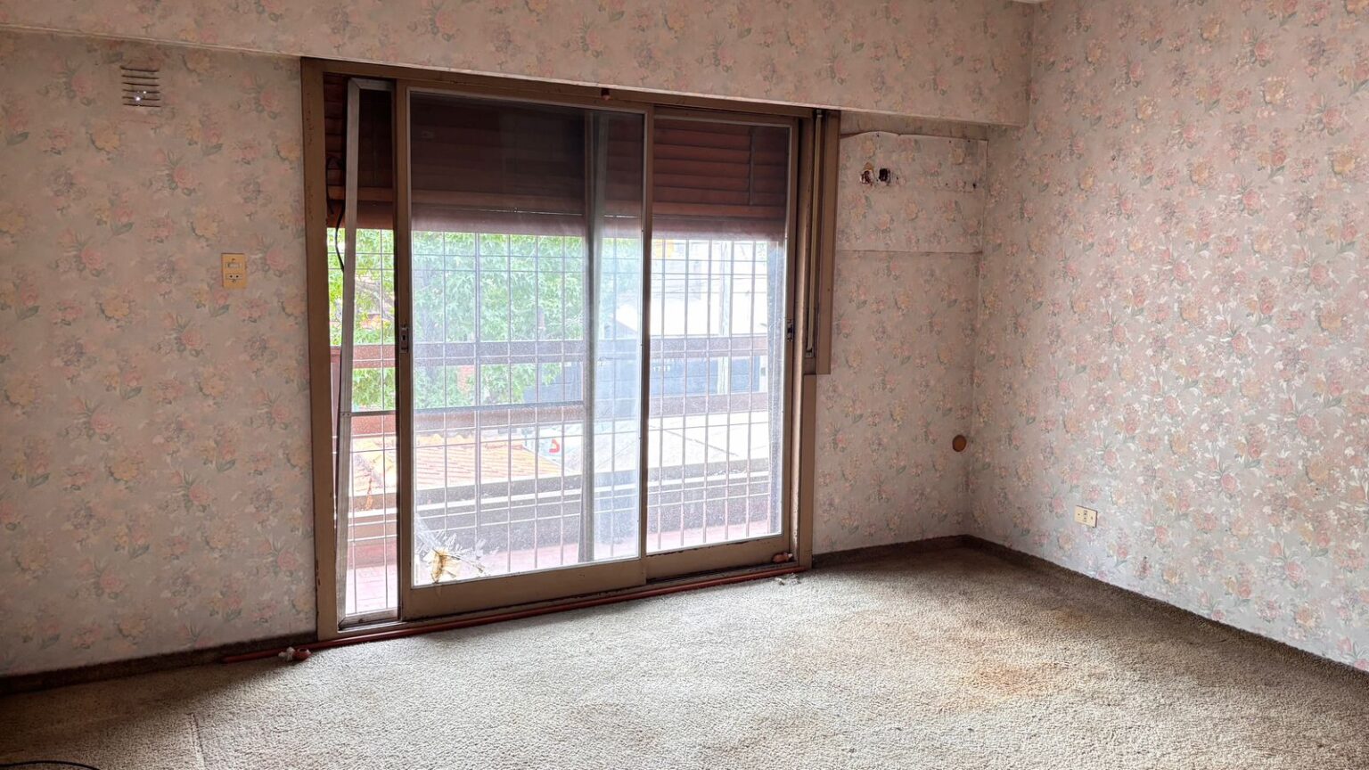 CABRAL 1750 DORM FTE A CALLE