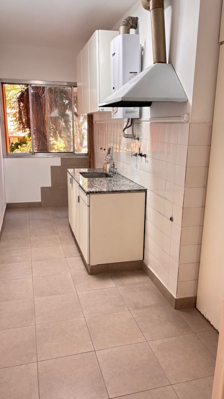 TAPIALES 1420 COCINAA LAV