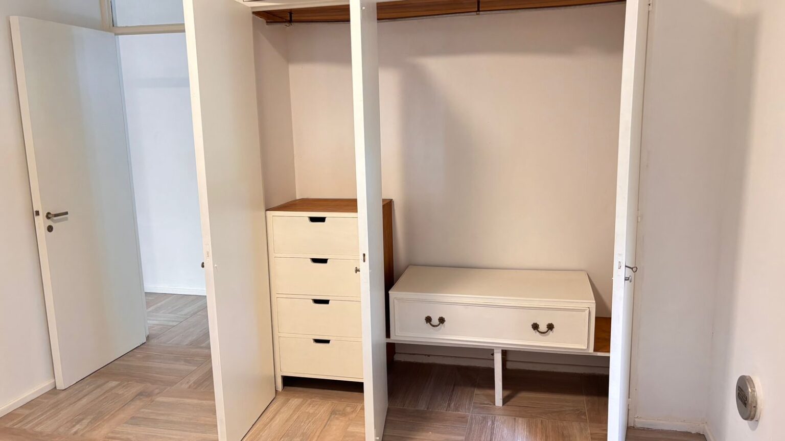 TAPIALES 1420 DORM PPL INT PLACARD