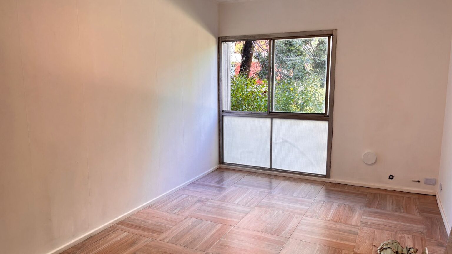 TAPIALES 1420 LIV A VTNA