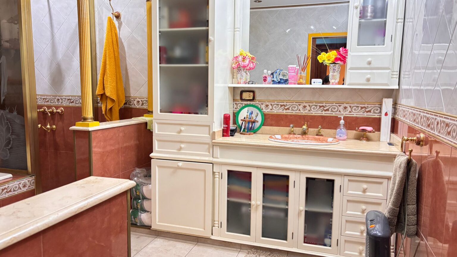 WhatsApp Image 2026-04-10 BAÑO ENTRADA