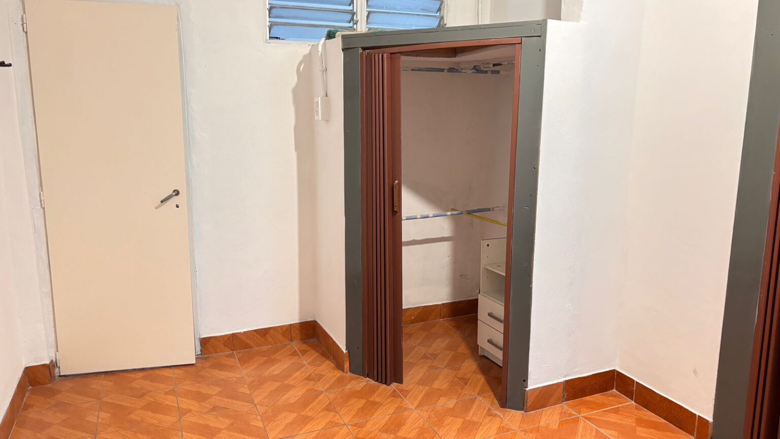 ROCA 3957 DORM 2