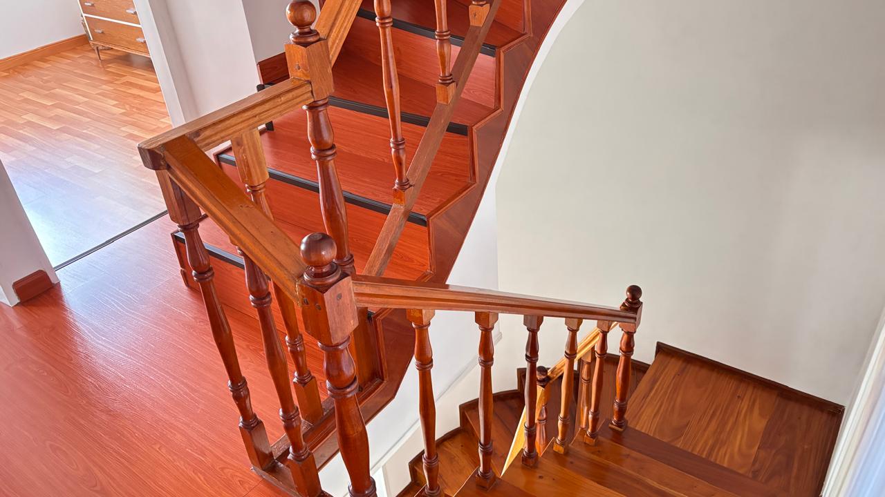 CHACABUCO 724 ESCALERA