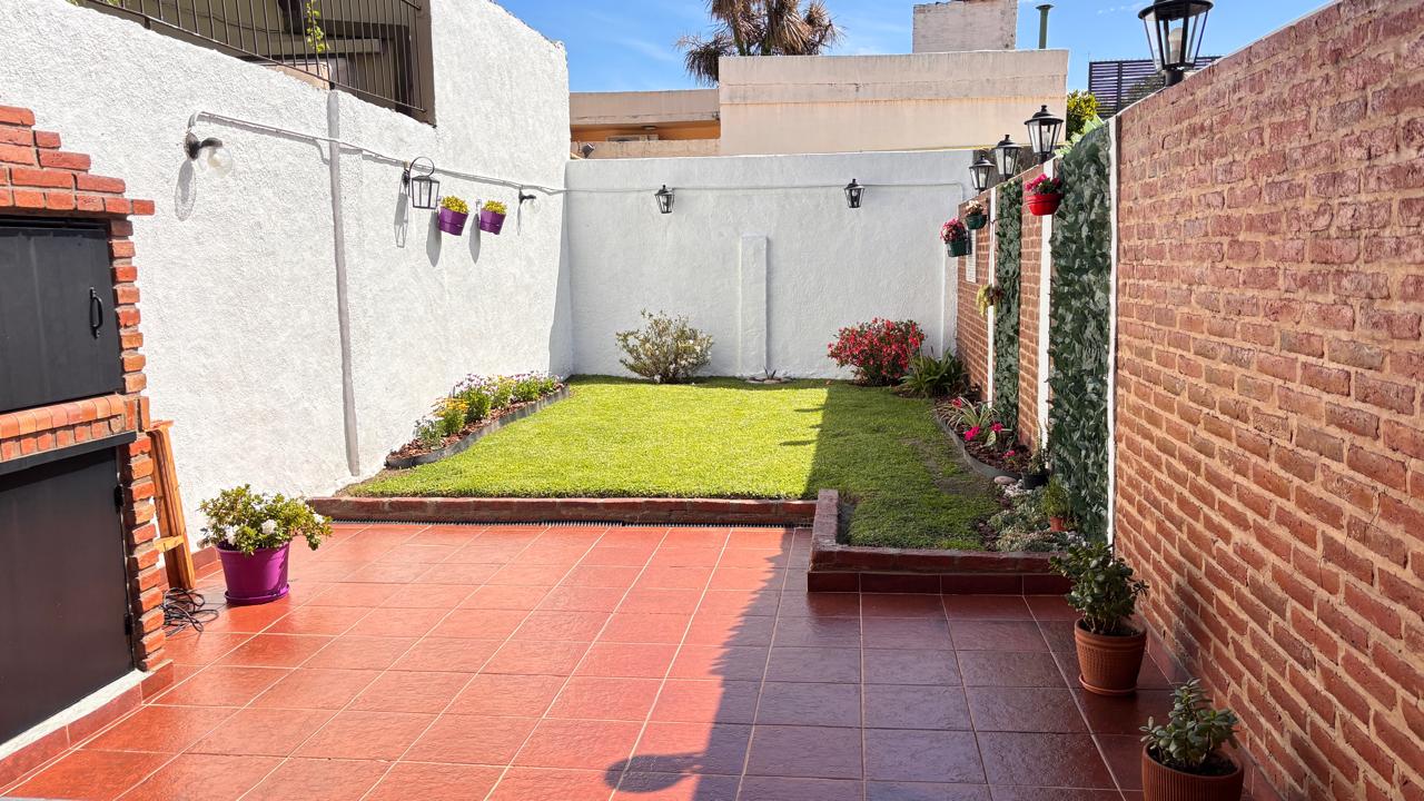 CHACABUCO 724 JARDIN